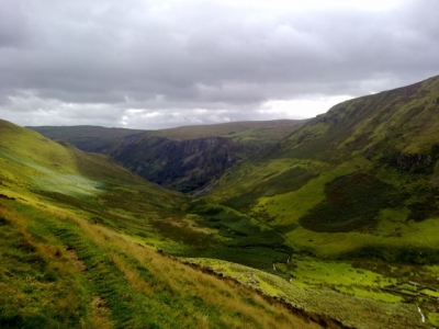 Following Nant y Llyn off Berwyn towards Tan-y-Pistyll. Sep 2012.