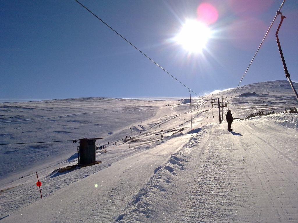 Looking up the Ptarmigan bowl. Feb 2013.