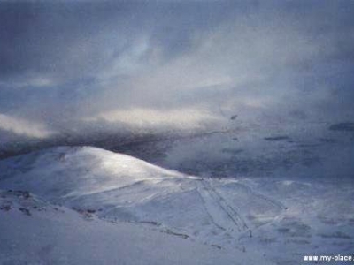 Looking down on the plateau from the Spring Run, Jan 2000