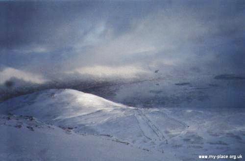 Looking down on the plateau from the Spring Run, Jan 2000